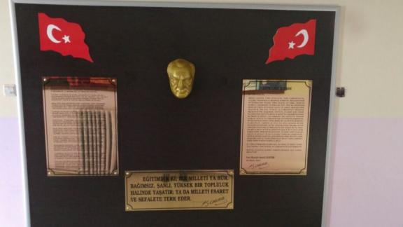 10 Kasım Atatürkü Anma Günü Münasebetiyle İlçemiz Baharözü İlkokulu / Ortaokulu Öğretmenlerinden Örnek Davranış.