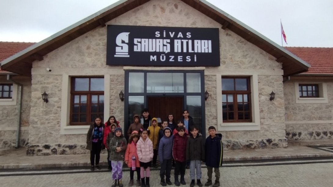Deprem Bölgesinden Gelen Öğrencilerimizle Sivas'a Gezi Düzenledik